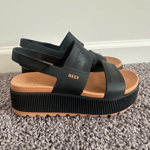 Reef Women's Black and Tan Platform Sandals - Picture 1 of 4
